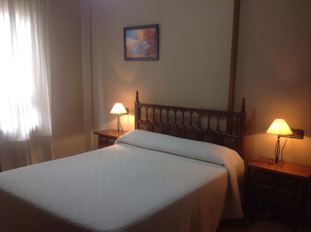 Hostal Argentino Béjar Szoba fotó